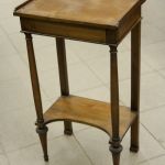 874 8324 LAMP TABLE